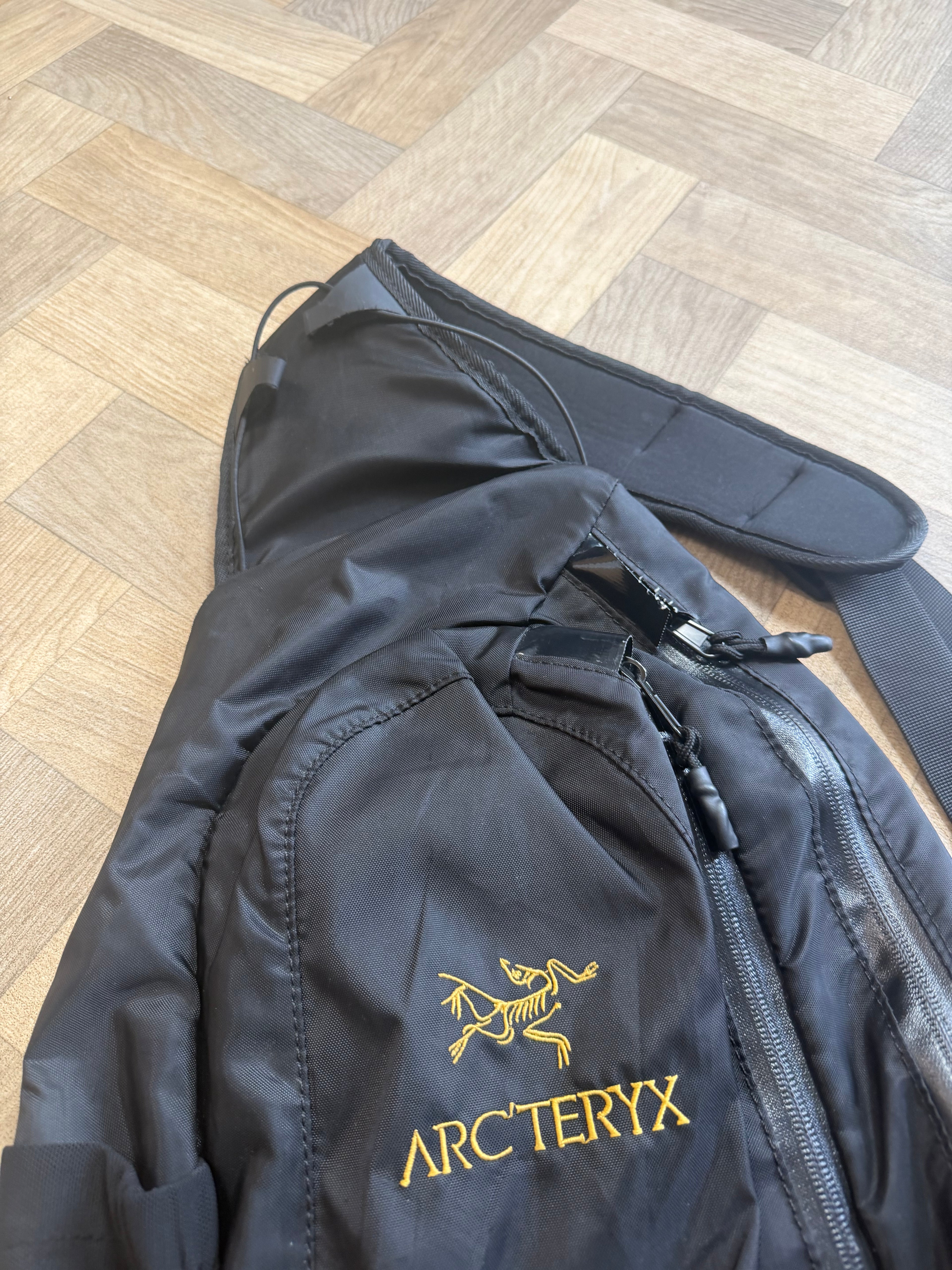 Vintage Arcteryx Sling Bag
