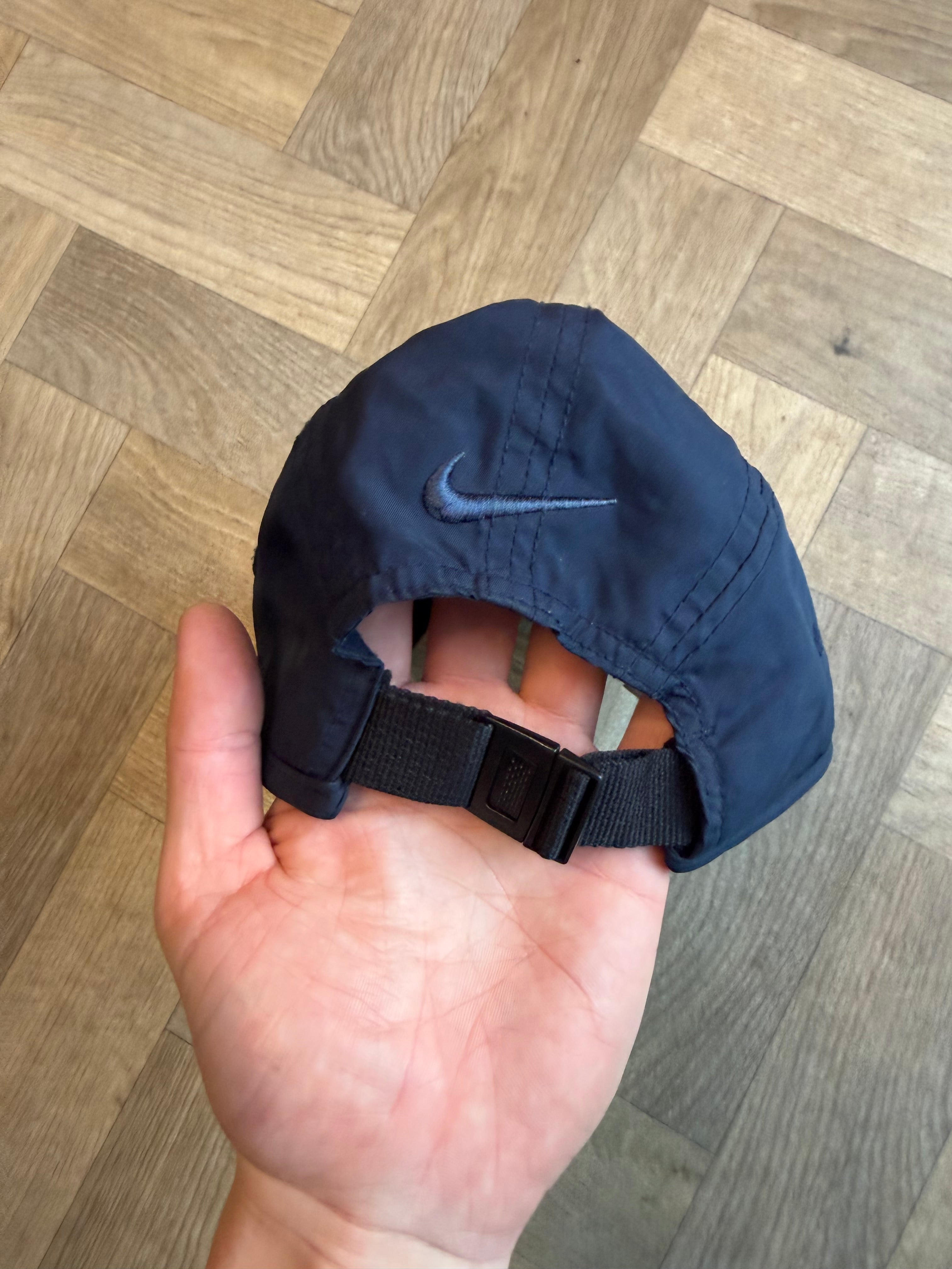 AW84 Nike air max cap