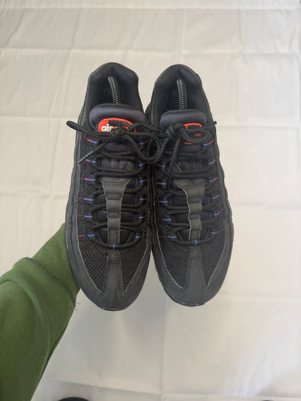 Nike air max 95 black volt crimson