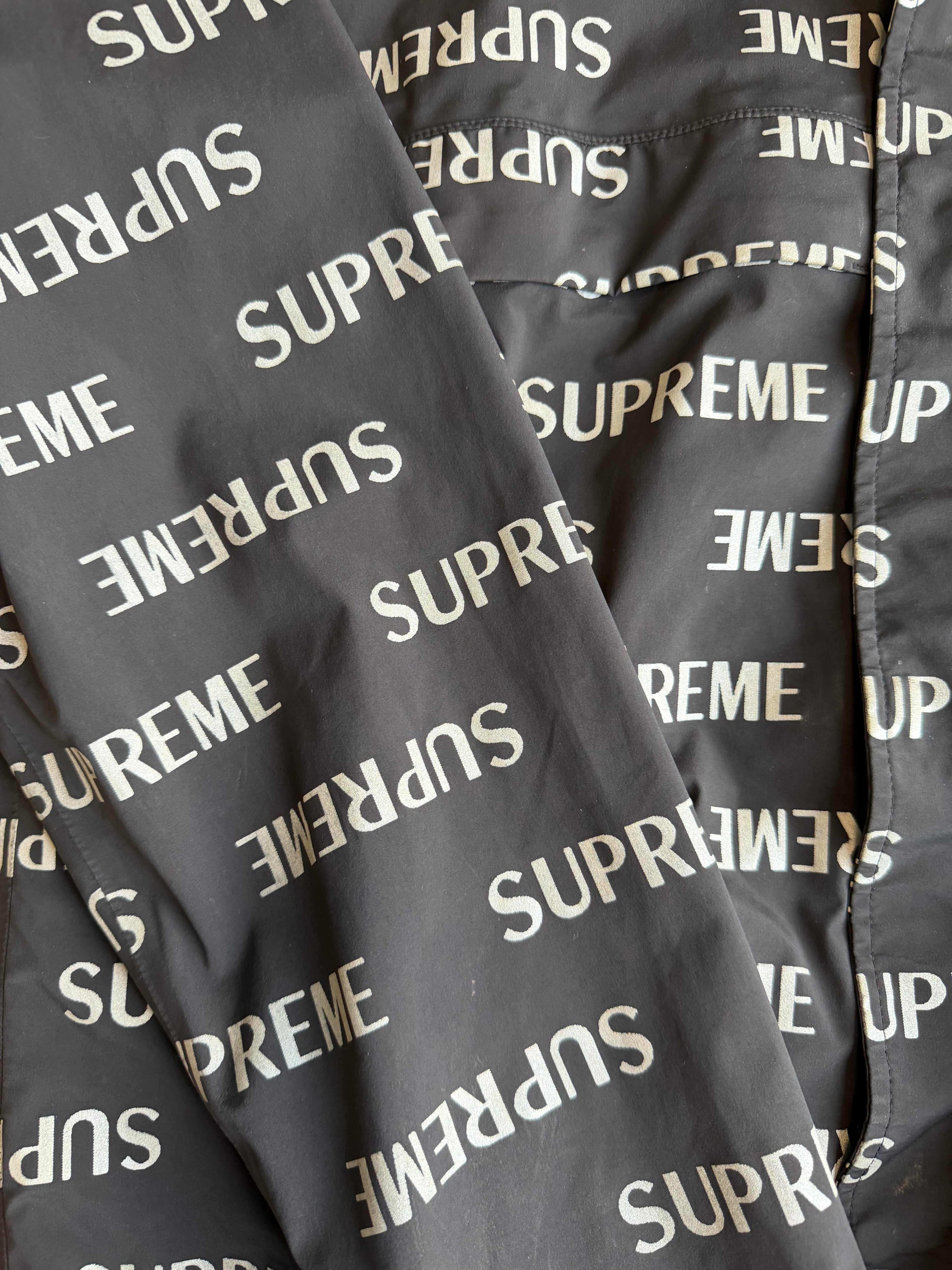 Supreme 3M reflective gore-tex jacket