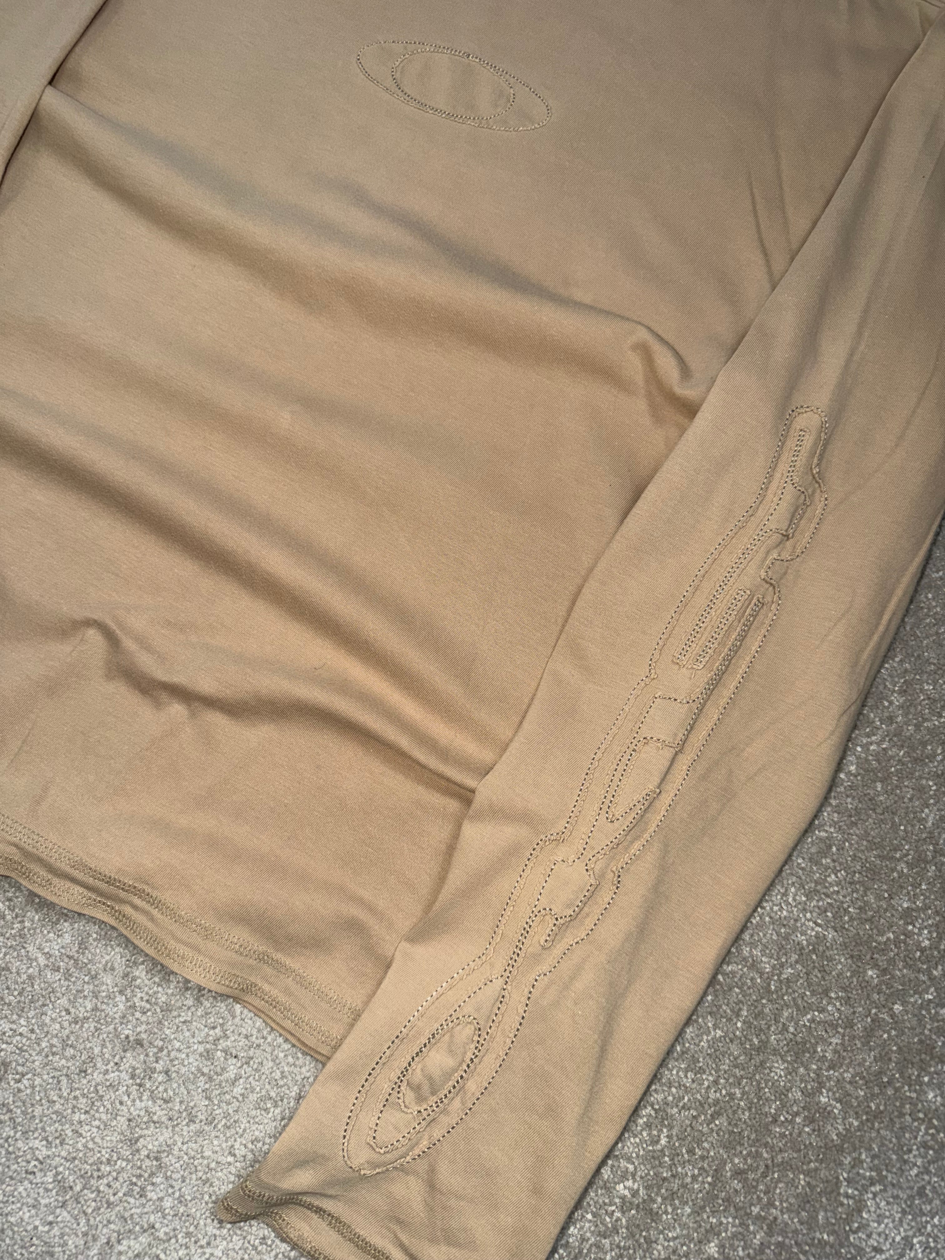 06' Oakley Tech Archive Stitch Logo L/S